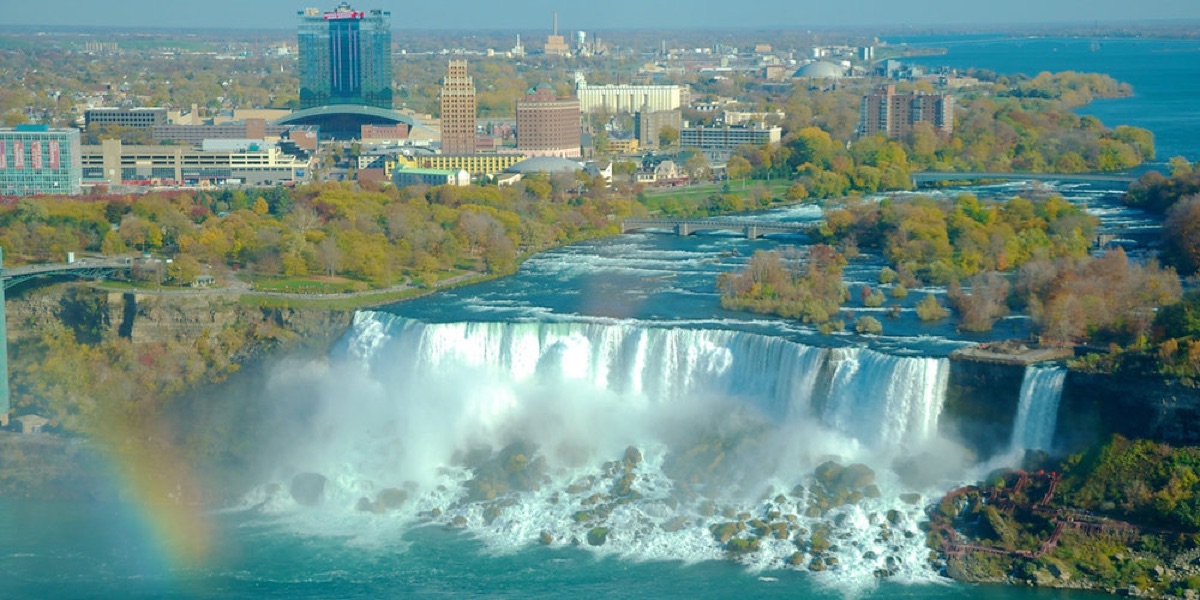 Why Contractor Websites Miss Leads in Niagara